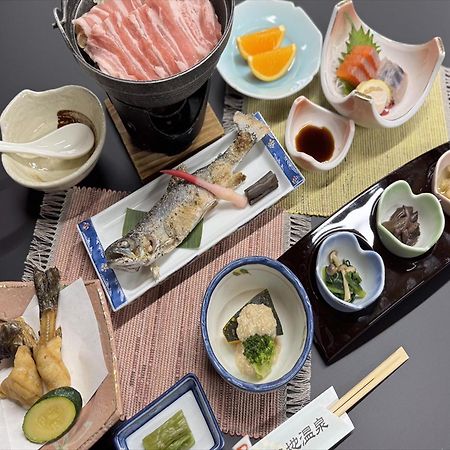 Yachi Onsen Hotel โทวาดะ ภายนอก รูปภาพ